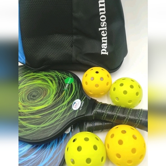 Panel Sound Pickleball Set. 2 Paddles, 4 Balls, And Storage Bag. - Picture 2 of 5
